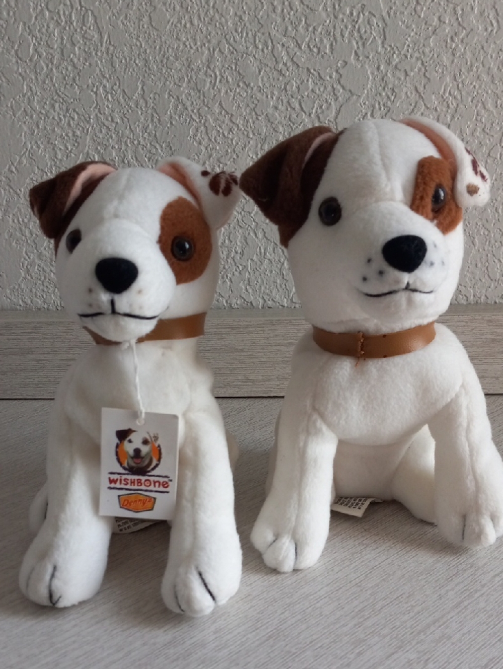 Vintage 1998 Wishbone Denny's Set Of 2 Plush Dogs